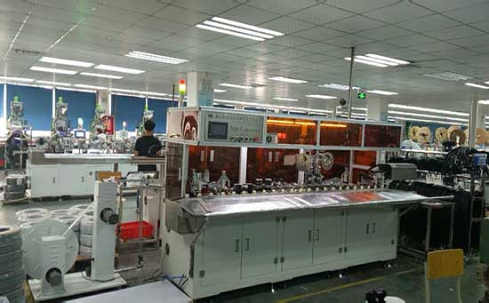 ?TYPE-C自動送線刷剪編織包銅箔脫鋁箔去棉絲機(jī) ?TYPE-C自動送線刷剪編織包銅箔脫鋁箔去棉絲機(jī)