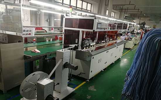 自動熱冷剝外被扭1股編織處理鋁箔機(jī) 自動熱冷剝外被扭1股編織處理鋁箔機(jī)