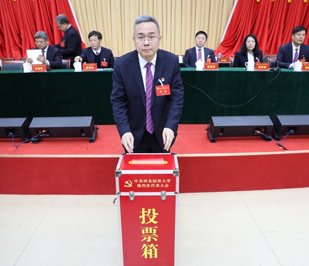 1734404159344079347.jpg 梁磊.jpg